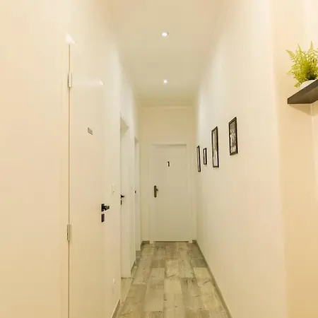Luxury Residence Apartments In Vaclavske Namesti Prague Exterior photo