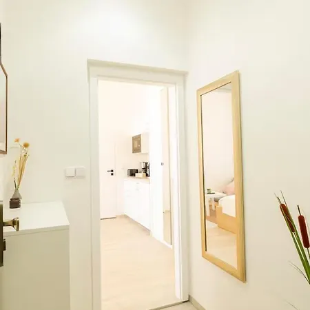 Luxury Residence Apartments In Vaclavske Namesti Prague Exterior photo